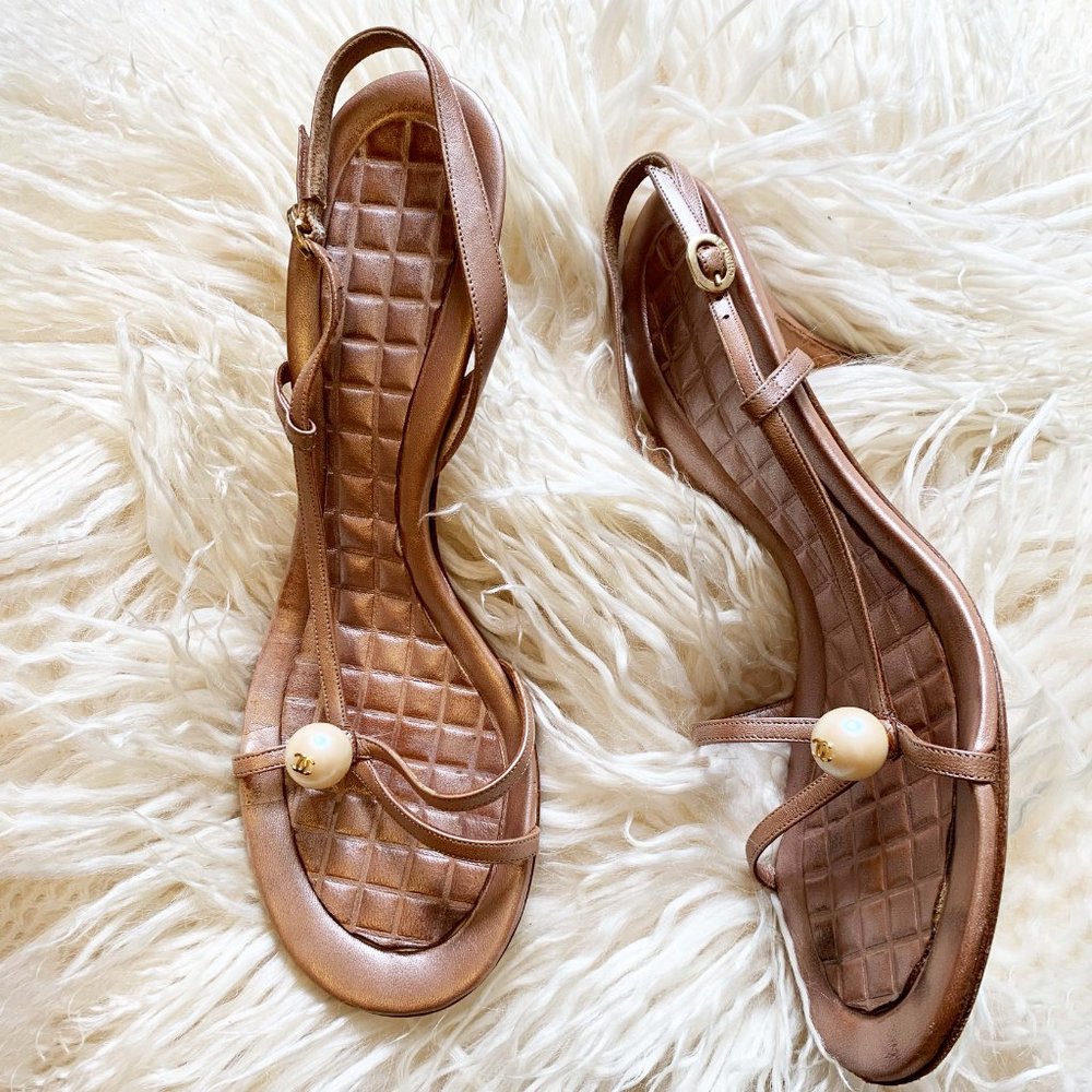 Vintage Chanel Kitten Heel Sandals - Champagne Pink with Pearl 39 1/2